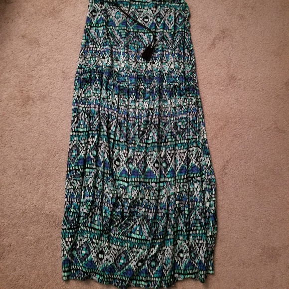 Simply Styled Maxi Dress NWT - Picture 2 of 5